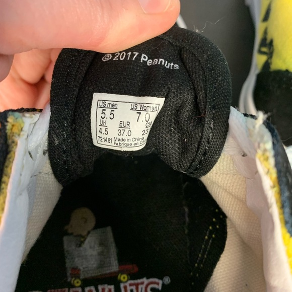 Vans Peanuts low pro lace up sneakers - Picture 5 of 7